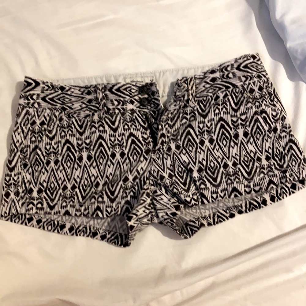 American Eagle Aztec print shorts